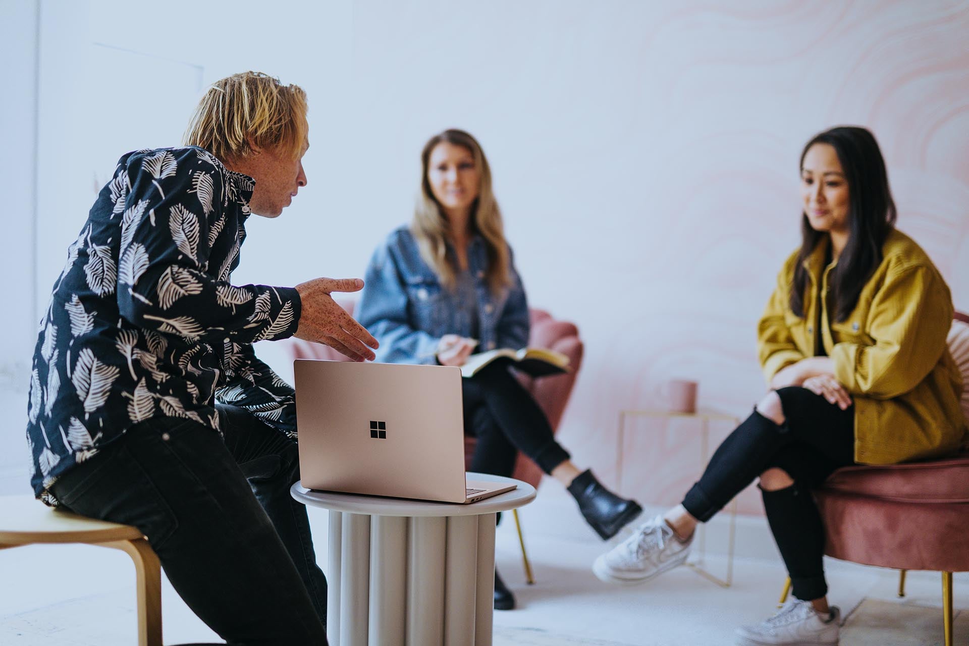 passive lead generation example - referral marketing